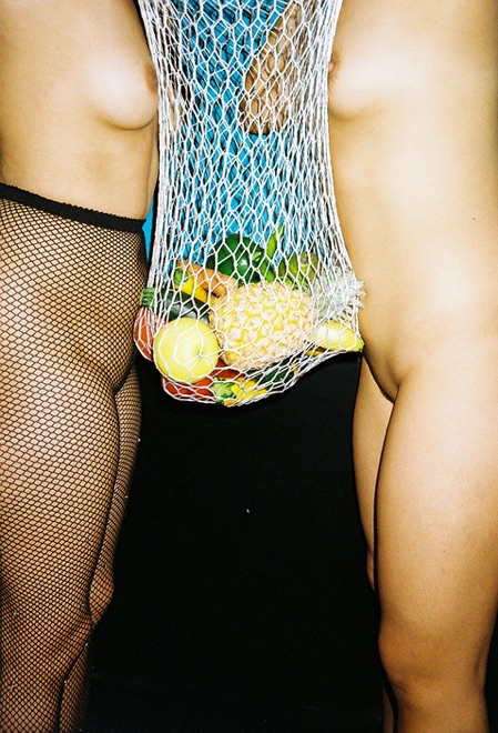 https://www.linzhipeng223.com/files/gimgs/35_grand-amour-fruits-in-net-bag.jpg